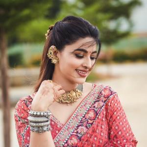 Sneha’s Traditional Look Blends Grace and Glamour