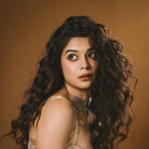 Mithila Palkar’s Striking Saree Portrait