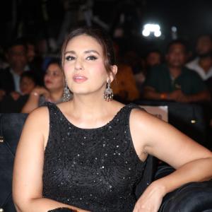 Huma Qureshi in a Black Sequined Outfit