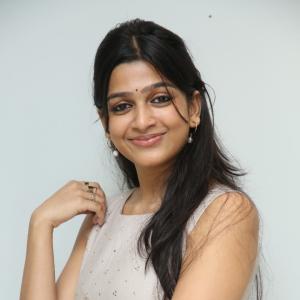 Avanthika’s Cream Outfit Makes An Elegant Style Statement