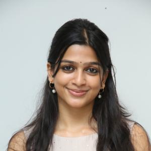 Avanthika’s Cream Outfit Makes An Elegant Style Statement