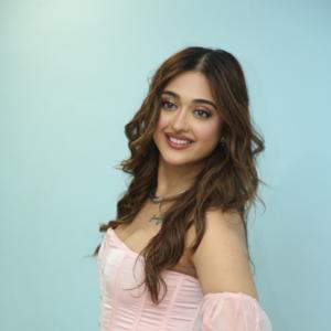 Trendy Pink Corset Look: Actress Gayathri Bharadwaj Stuns with Stylish Fashion