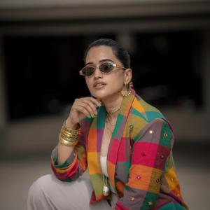 Anchor Sravanthi Chokkarapu’s Modern Indo-Western Style