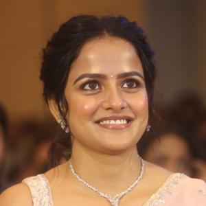 Vaishnavi Chaitanya Stuns in an Embellished Pink Saree