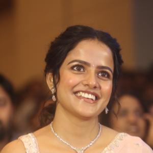 Vaishnavi Chaitanya Stuns in an Embellished Pink Saree