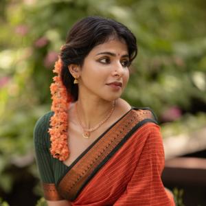 Ishwarya Menon’s Traditional Saree Look