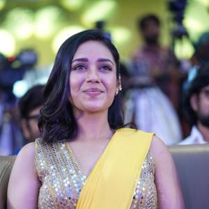 Nivetha Pethuraj Looks Radiant in Stylish Saree Photos