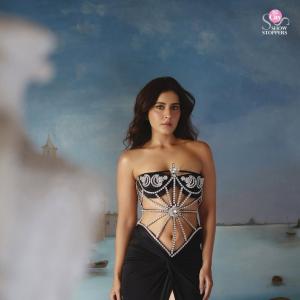 Actress Rashi Khanna Bold Glamour Look in Black Embellished Gown