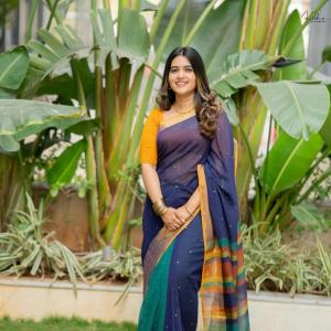 Classic Indian Style of Anchor Sravanthi Chokkarapu