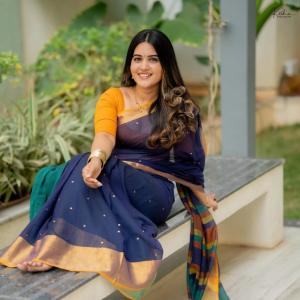 Classic Indian Style of Anchor Sravanthi Chokkarapu