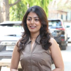 Fashionable Actress Merin Philip Poses with Confidence in Modern Style