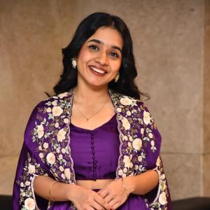 Beautiful Ethnic Fashion of Actress Hanishma in Traditional Outfit