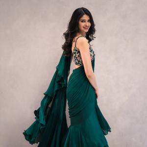 Actress Manasa Varanasi looks Elegant in Green Ruffled Saree