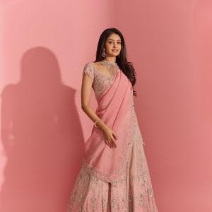 Actress Manasa Varanasi Shines In Elegant Pink Ethnic Look
