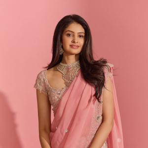 Actress Manasa Varanasi Shines In Elegant Pink Ethnic Look