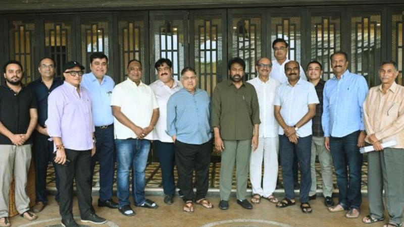 Chiranjeevi Steps In To Resolve Tollywood Exhibitor Row