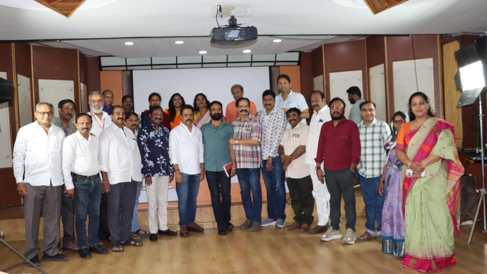 APFDC Chairman Bharat Bhushan Meets Telugu TV 24 Crafts