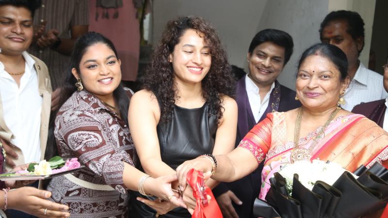 Lyura Salon & Spa Opens In Kondapur With Pooja Ramachandran
