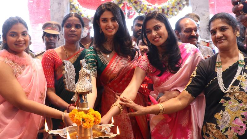 Manasa Varanasi Inaugurates Anutex Mall in RC Puram, Hyderabad