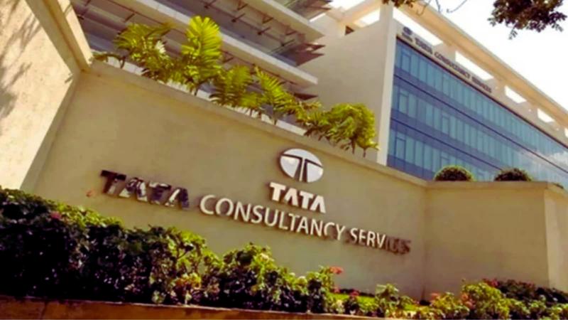 Report Claims TCS Unit Employee Worked as Telecaller, Not HR Head