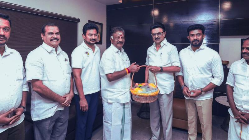 O Panneerselvam Joins DMK, Marking Major Shift in Tamil Nadu Politics