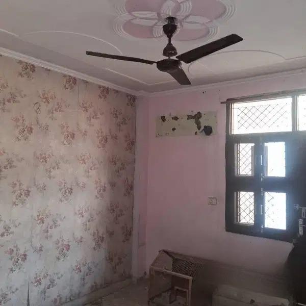 3 BHK Builder Floor for Sale in Shahdara Delhi