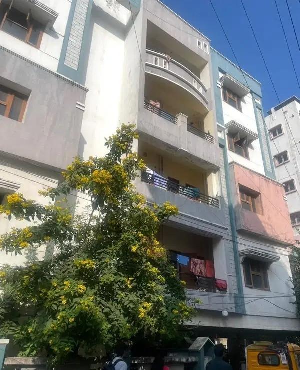 Godavari Men’s Hostel With Food WiFi And All Bills Included