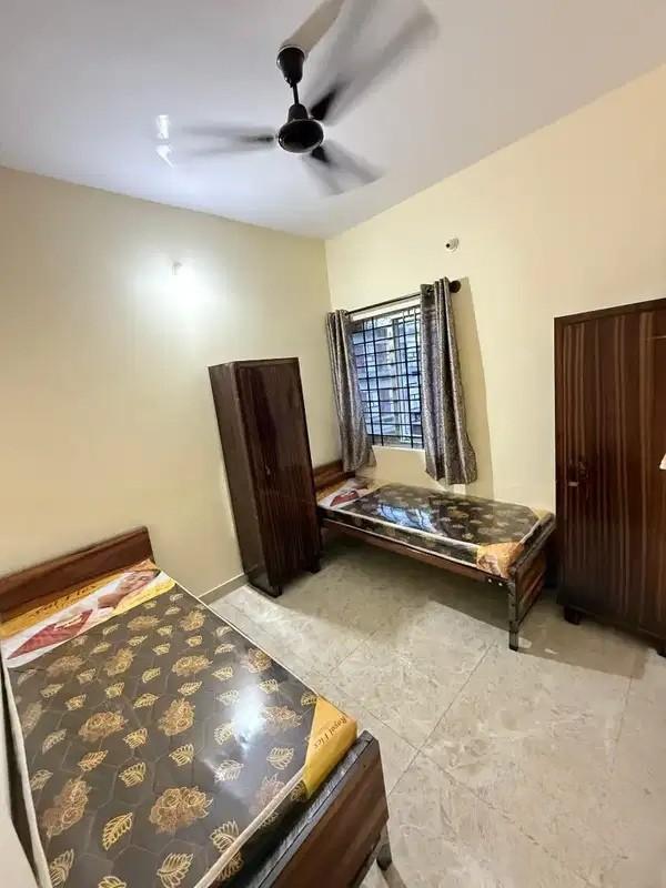 Furnished Men’s PG Near Sneha Nursing College Nagarbhavi