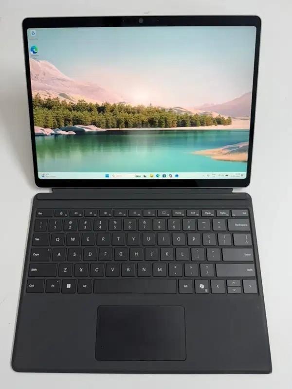 Microsoft Surface Pro 10 Intel Core Ultra i7 32GB RAM 1TB SSD With Keyboard