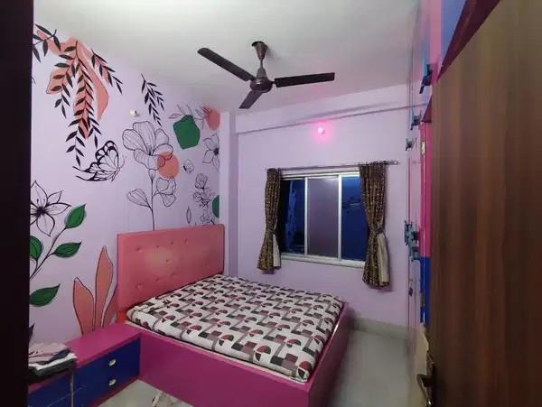 Girls’ Furnished Room Near Howrah AC Market For ₹10,000