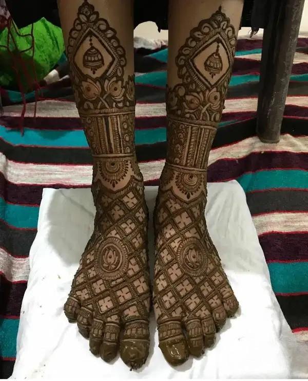 Mehndi Artist Services in Vikaspuri New Delhi