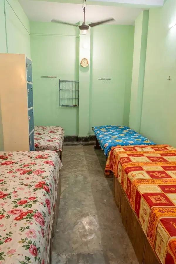 Furnished Male PG Near Shobha Bazar Metro Station