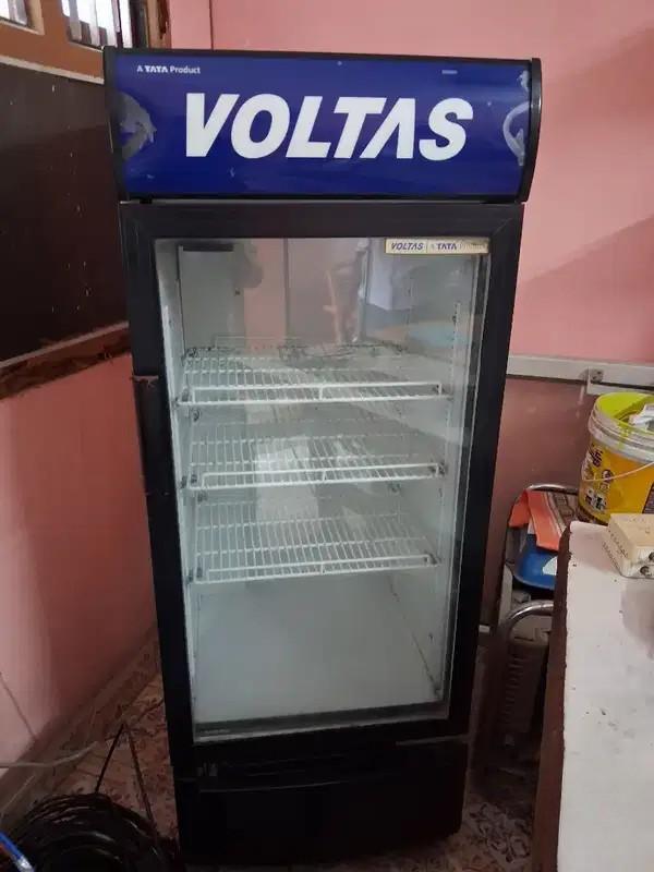 Voltas Juice Fridge For Sale At ₹17,000