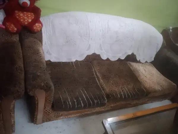 3+2 Wooden Sofa Set for Sale at ₹7,000