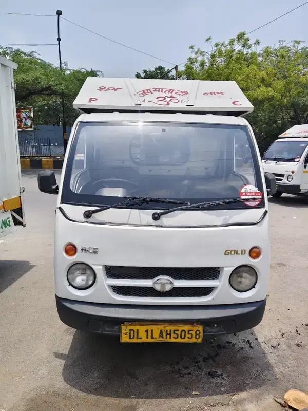 Tata Ace Gold CNG 2022 Pickup Van 8ft Closed Body