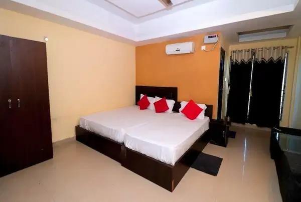 Star Hotel Hiring: Full-Time Hotel & Restaurant Jobs