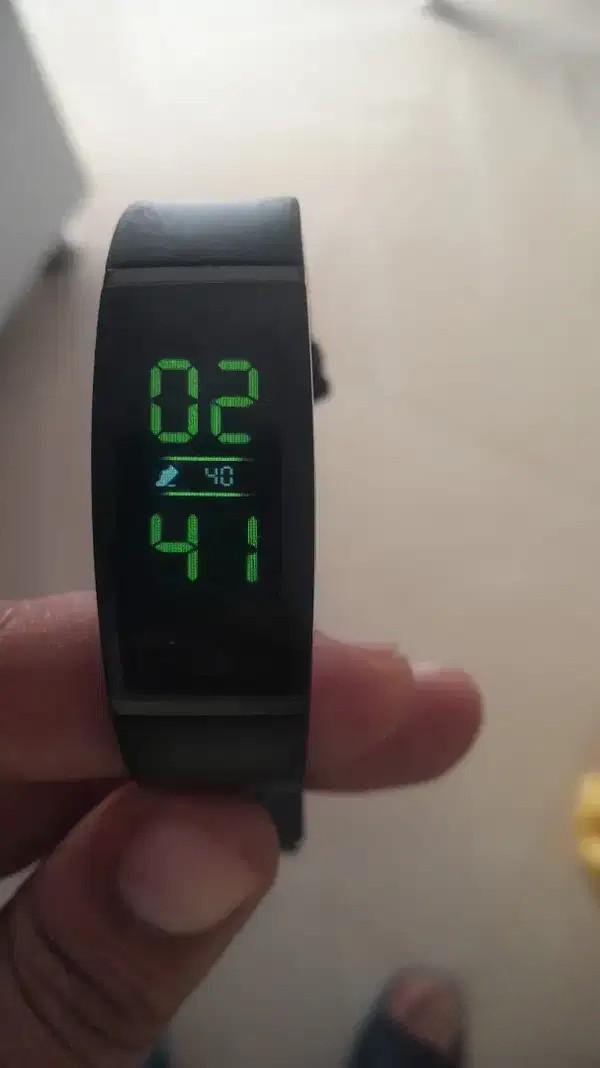 Realme Fitness Band Green With Heart Rate And Step Tracking