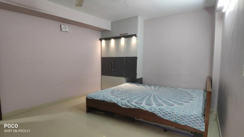2 BHK Furnished Flat for Rent in Picnic Garden, Kolkata