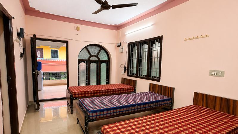 Gents PG in Sholinganallur Chennai Near ELCOT IT Park AC Non AC Rooms