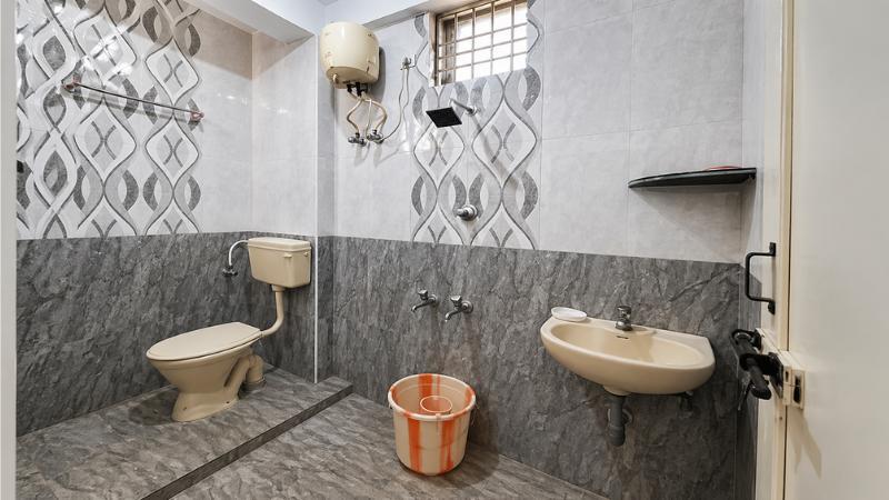 Sai PG Girls Accommodation Chennai 3 Sharing Room With Food ₹10000 Safe & Secure Stay