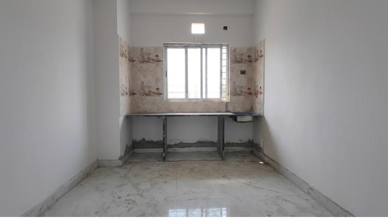 Rahman Property: 2 BHK Builder Floor In Picnic Garden Kolkata
