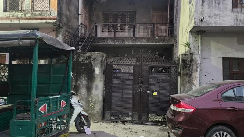 K.P Properties Plot  in Ramesh Nagar Delhi – 100 Sq Yds East Facing Prime Location
