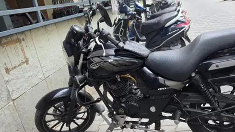 Bajaj Avenger Street 180 2018 In Perambur Chennai