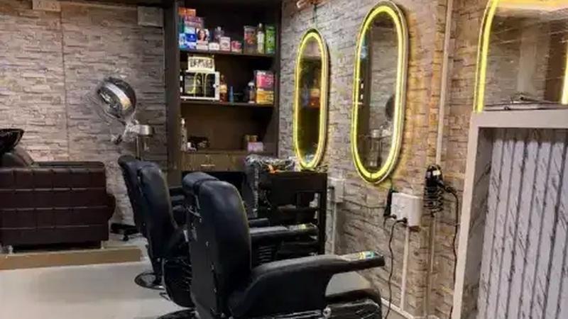 Sit & Cut Salon: Running Salon Shop In Royapettah Chennai
