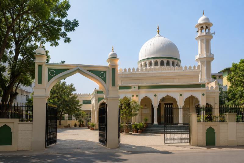 Jamia Masjid & Muslim Charitable Fund Trust in Silver Jubilee Park Road, KA