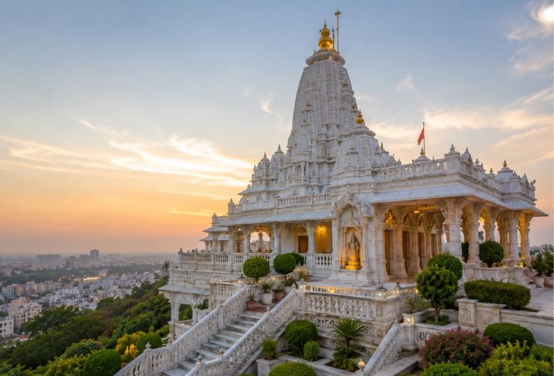 Birla Mandir in  Adarsh Nagar-Hill Fort, TG