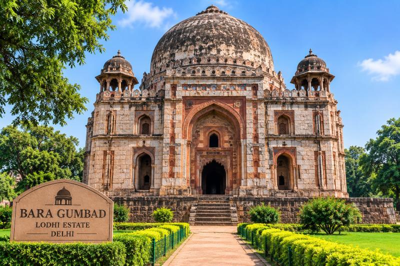 Bara Gumbad - Lodhi Estate, Delhi