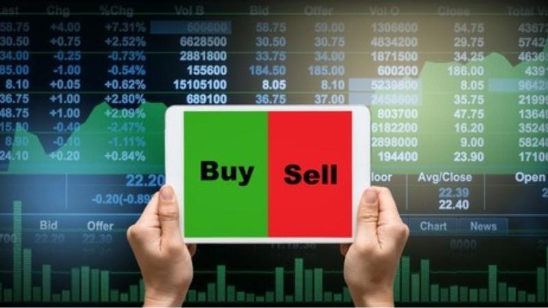 Stock Market Decline: Smart Investment Strategies for Stocks and Mutual Funds During Market Volatility