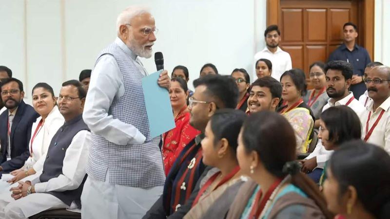 PM Modi Marks 10 Years of MUDRA Yojana, Highlights 52 Crore Loans Worth ₹33 Lakh Crore