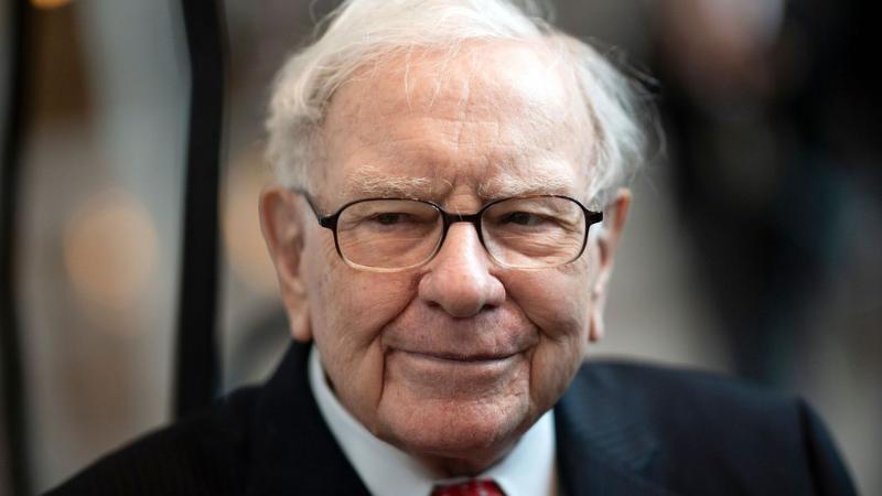 Warren Buffett Gains $12.7B Amid $5 Trillion Market Crash Triggered by Trump Tariffs